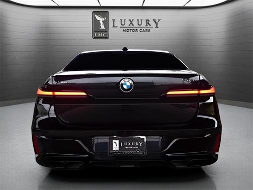 2023 BMW 760 i xDrive