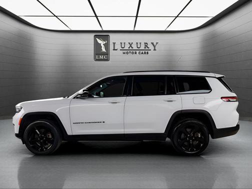Bright White Clearcoat 2023 Jeep Grand Cherokee L Altitude