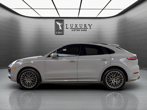 Gray 2023 Porsche Cayenne Cayenne