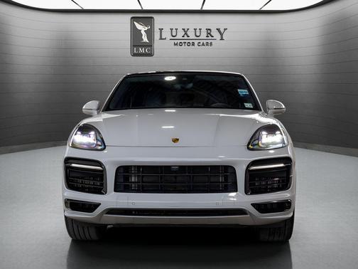 Gray 2023 Porsche Cayenne Cayenne