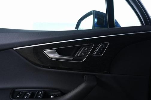 2021 Audi Q7 55 Premium