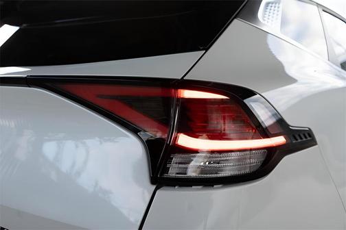 2024 Kia Sportage LX
