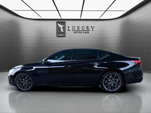 2023 Nissan Altima SR VC-Turbo FWD