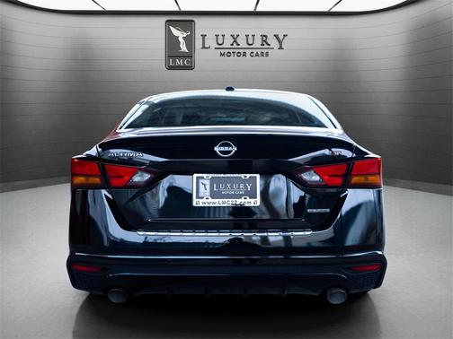 2023 Nissan Altima SR VC-Turbo FWD