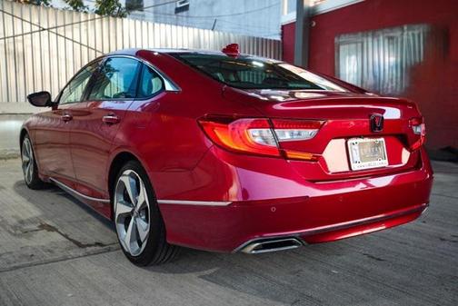 2018 Honda Accord Touring 2.0T