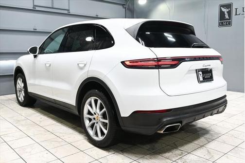 2023 Porsche Cayenne Base