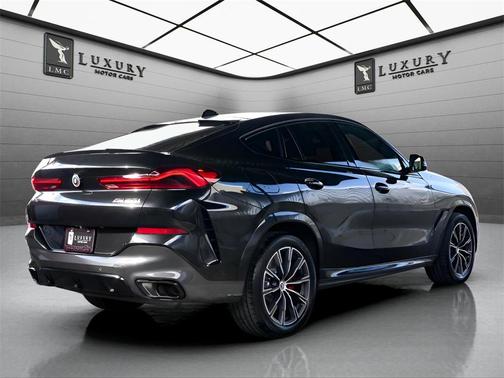 2023 BMW X6 M50i