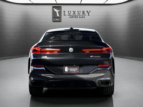 2023 BMW X6 M50i
