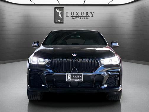 2023 BMW X6 M50i