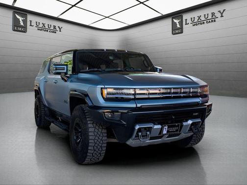 Neptune Blue Matte 2024 GMC HUMMER EV SUV 3X