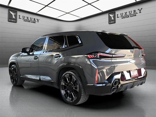 2023 BMW XM Base