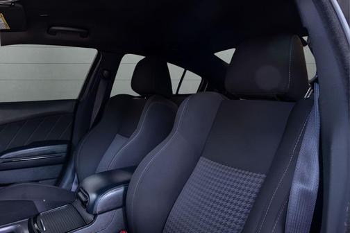 Pitch Black Clearcoat 2022 Dodge Charger GT