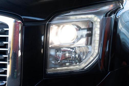 Onyx Black 2019 GMC Yukon Denali