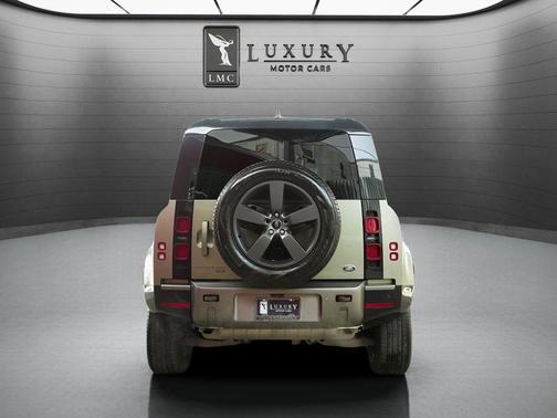 2023 Land Rover Defender 110 X-Dynamic SE