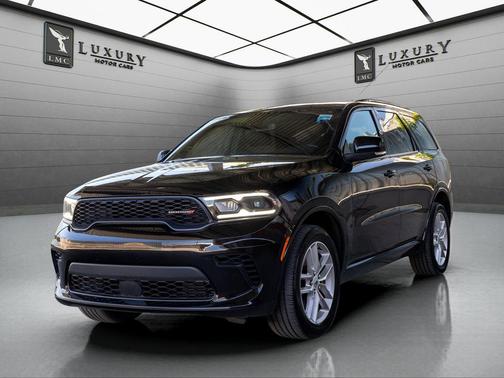 DB Black Crystal Clearcoat 2024 Dodge Durango GT Plus
