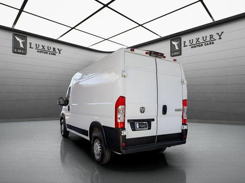 Bright White Clearcoat 2024 RAM ProMaster 2500 Tradesman
