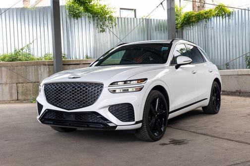Alta White 2023 Genesis GV70 2.5T AWD
