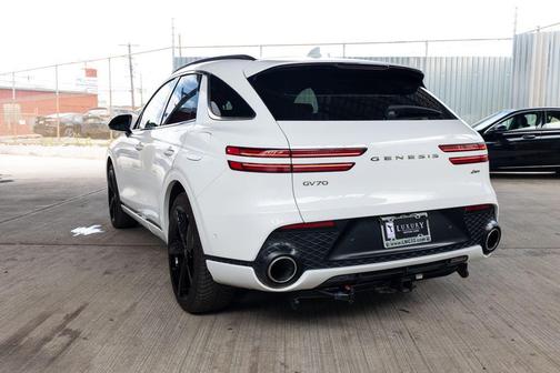 Alta White 2023 Genesis GV70 2.5T AWD