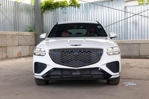 Alta White 2023 Genesis GV70 2.5T AWD