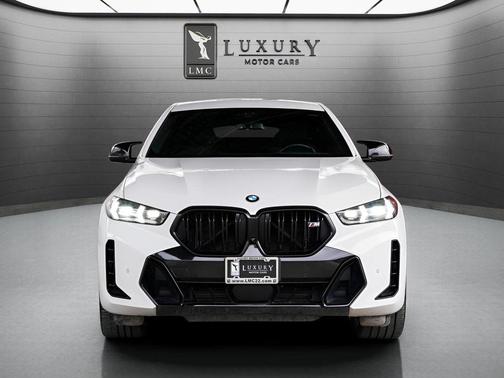 2024 BMW X6 M60i