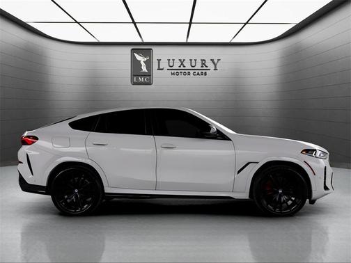 2024 BMW X6 M60i