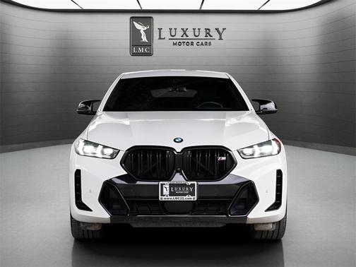 2024 BMW X6 M60i
