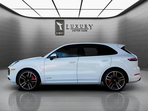 2022 Porsche Cayenne GTS