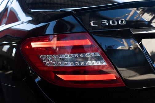 2012 Mercedes-Benz C-Class C 300 4MATIC Luxury