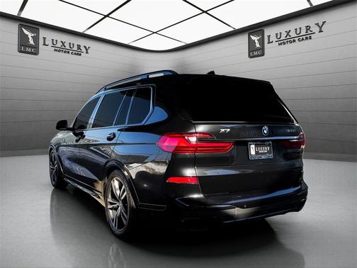 2021 BMW X7 M50i