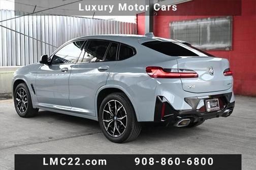 2022 BMW X4 xDrive30i