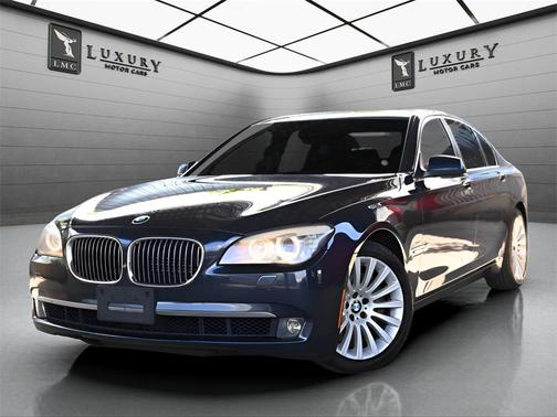 2012 BMW 750 i xDrive