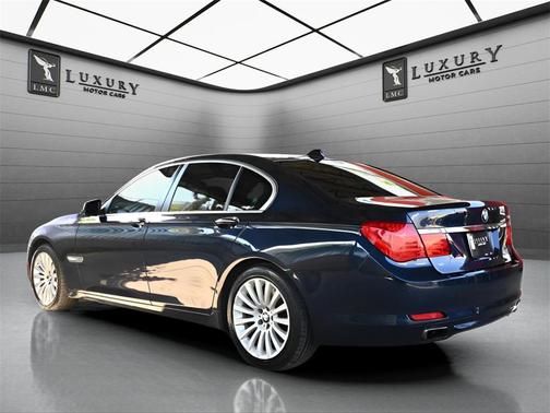 2012 BMW 750 i xDrive