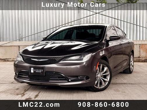 2016 Chrysler 200 S