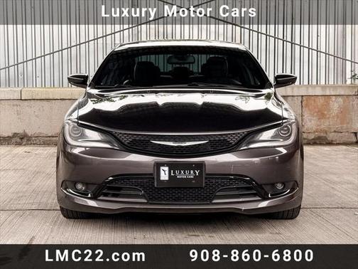 2016 Chrysler 200 S