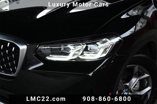 2024 BMW X4 xDrive30i