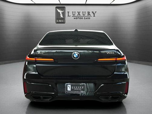 2023 BMW 760 i xDrive