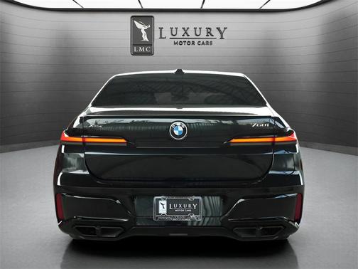 2023 BMW 760 i xDrive