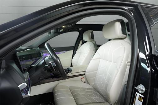 2023 BMW 760 i xDrive