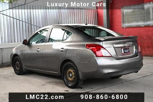2013 Nissan Versa 1.6 S