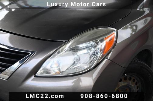 2013 Nissan Versa 1.6 S