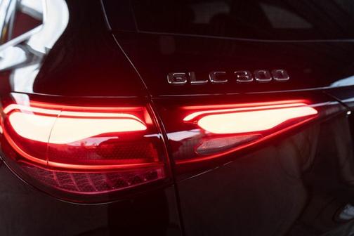2023 Mercedes-Benz GLC 300 4MATIC