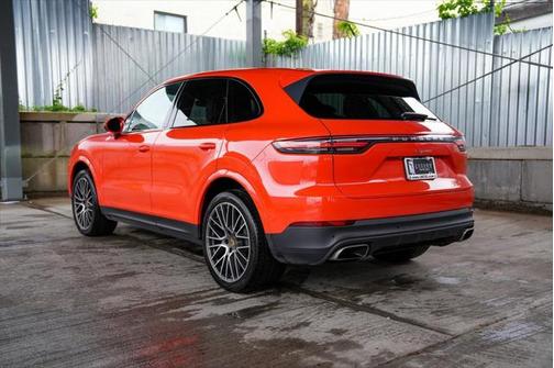 2021 Porsche Cayenne Base