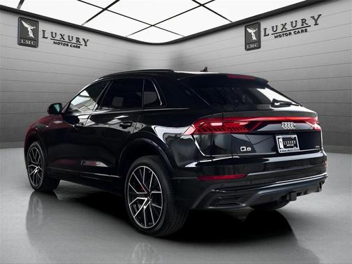 2023 Audi Q8 55 Premium Plus