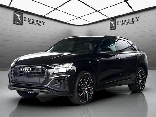 2023 Audi Q8 55 Premium Plus