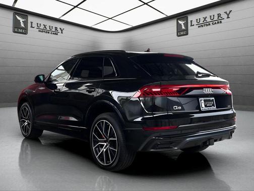 2023 Audi Q8 55 Premium Plus