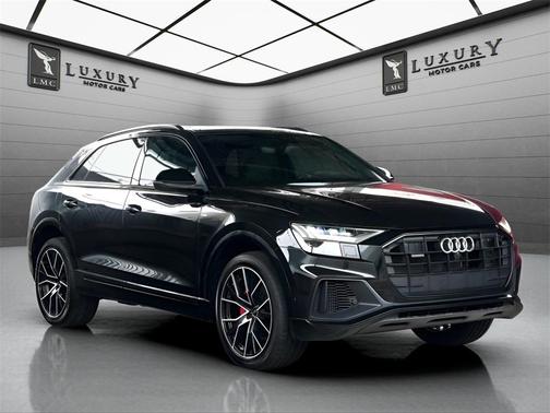 2023 Audi Q8 55 Premium Plus