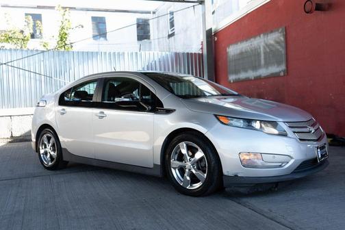 2012 Chevrolet Volt Base