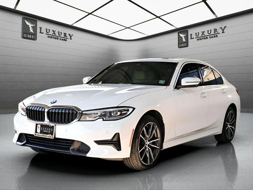 Alpine White 2022 BMW 330 xDrive