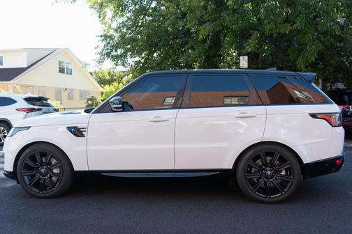 2021 Land Rover Range Rover Sport HSE Silver Edition
