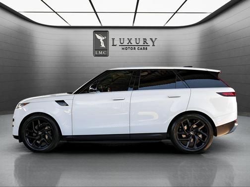 Tan 2023 Land Rover Range Rover Sport SE
